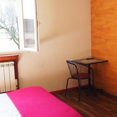 Le Logis De La Garenne Hotel Morestel ภายนอก รูปภาพ